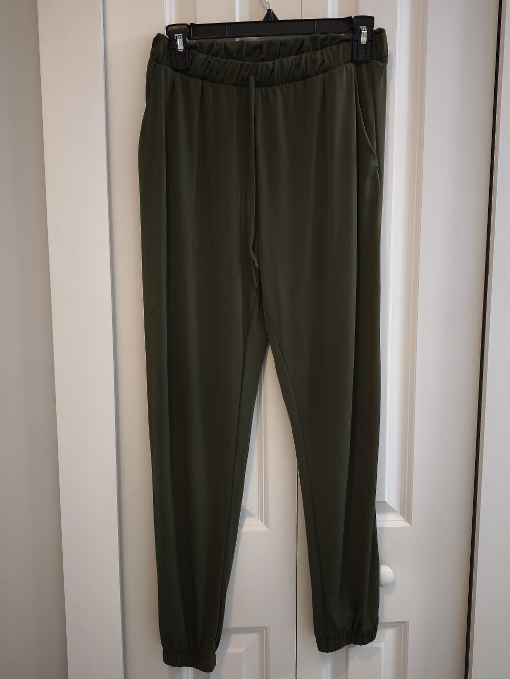 Brigitte Briana Women's Olive Green Jogger Pants